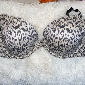 Victoria’s Secret cheetah print bra